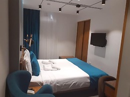 R&R INN hotel