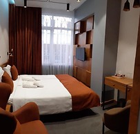 R&R INN hotel
