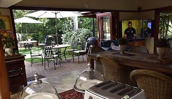 Lamor Guest House