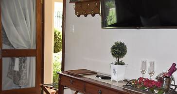 Lamor Guest House