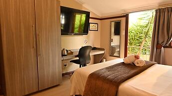 Lamor Guest House