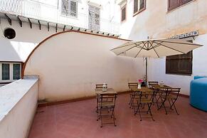 Sunshine Hostel