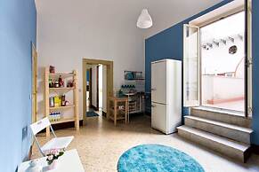 Sunshine Hostel