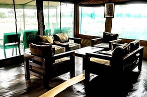 Osinon Camps & Lodges