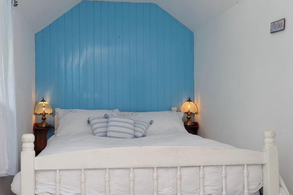 1bed Cottage Sleeps 2 - Enclosed Garden, Pets, Bbq