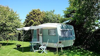 1 Bed Caravan Sleeps 2 - Parking, Garden, Pets
