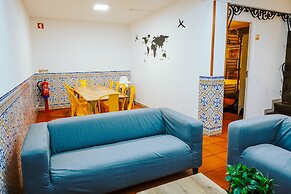 Help Yourself Hostels - Restelo