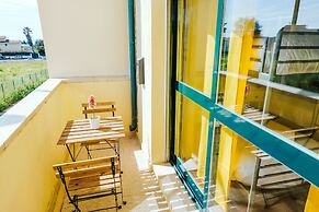Help Yourself Hostels - Restelo