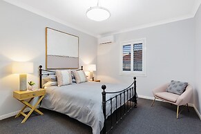 Nell's Place