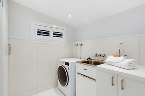 Nell's Place