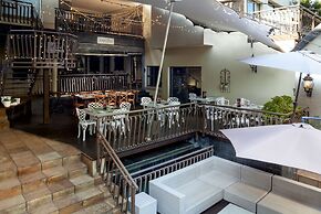 InnJoy Boutique Hotel