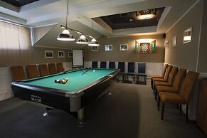 Hotel West