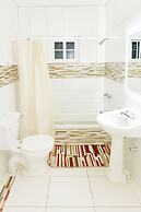 Chantal House Sleeps 8 With Garden