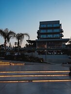 Cavo Zoe Seaside Hotel