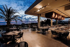 Cavo Zoe Seaside Hotel