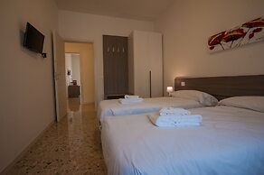Steeb Apartment