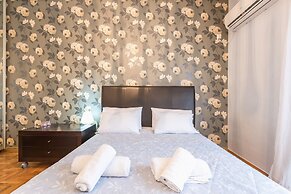 Keramikos Flower Power Residence