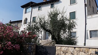 Villa Borgo Borago