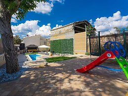 Luxury and modern Villa with a pool