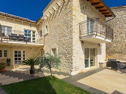 Luxury and modern Villa with a pool