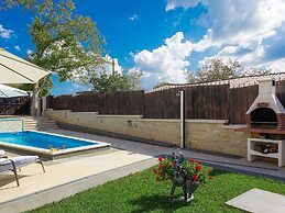 Luxury and modern Villa with a pool