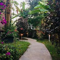 Nelly Bungalows