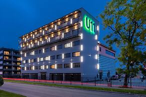 U11 Hotel