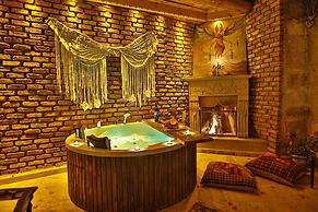 Casia Cave Suites