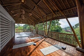 Dinara Ubud