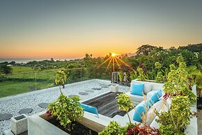 Deep Blue Villa