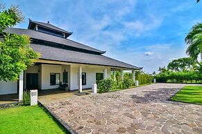 Lovina Residence