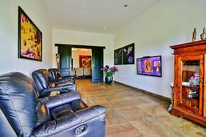 Lovina Residence