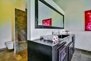 Lovina Residence