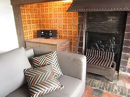 Tranquil Home With BBQ
