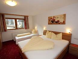 Spacious Apartment in Uderns near Ski Area