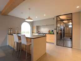 Cozy Holiday Home in Aalter near Lake
