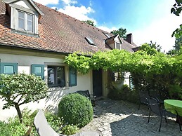 Geraumiger Ruckzugsort, Weissenburg