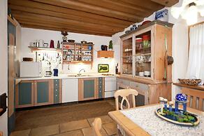 Geraumiger Ruckzugsort, Weissenburg