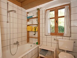 Geraumiger Ruckzugsort, Weissenburg
