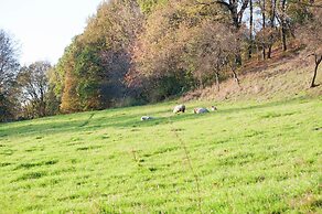 Geraumiger Ruckzugsort, Weissenburg