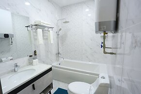 Hotel 777