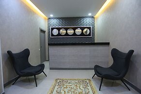 Hotel 777