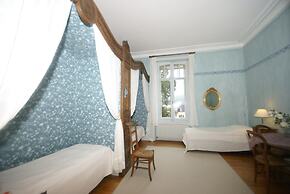 Mansion in Vecoux With Pool and Garden