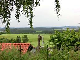Quiet Getaway Near Ilmenau