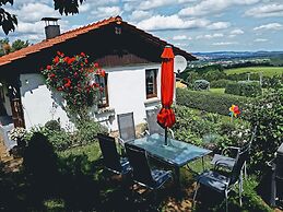 Quiet Getaway Near Ilmenau