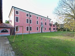 Apartment in Pontecchio With Pool & Tennis