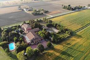 Apartment in Pontecchio With Pool & Tennis