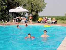 Apartment in Pontecchio With Pool & Tennis