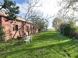 Apartment in Pontecchio With Pool & Tennis