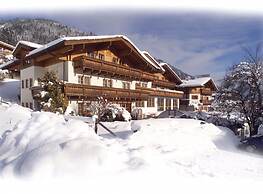 Alpine Apartment Near Kaprun